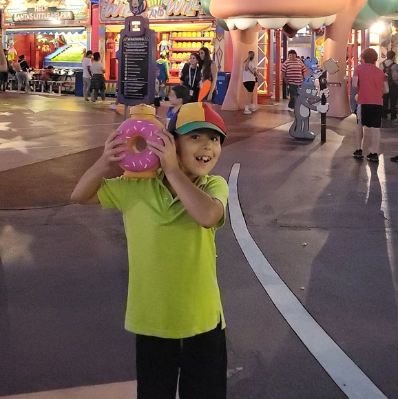 Universal Studios The Simpsons Doughnut Cup Bottle - Picture 16 of 16